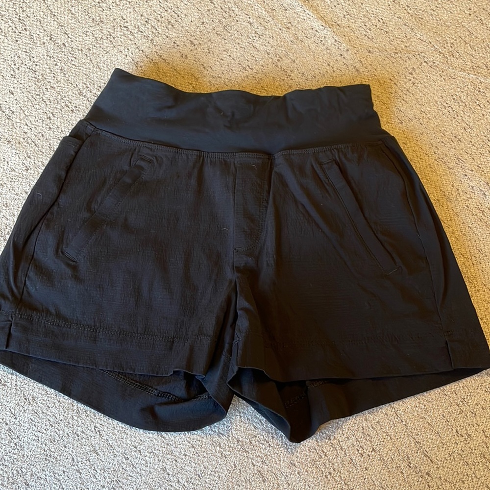 Athleta Trekkie North Short